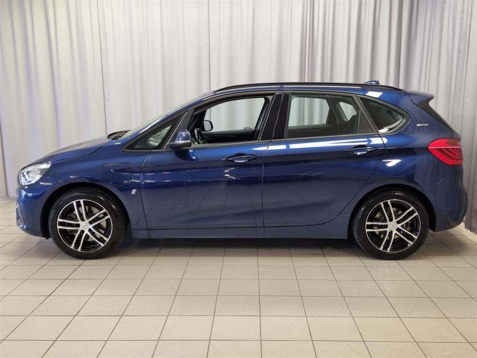 BMW 225 2016