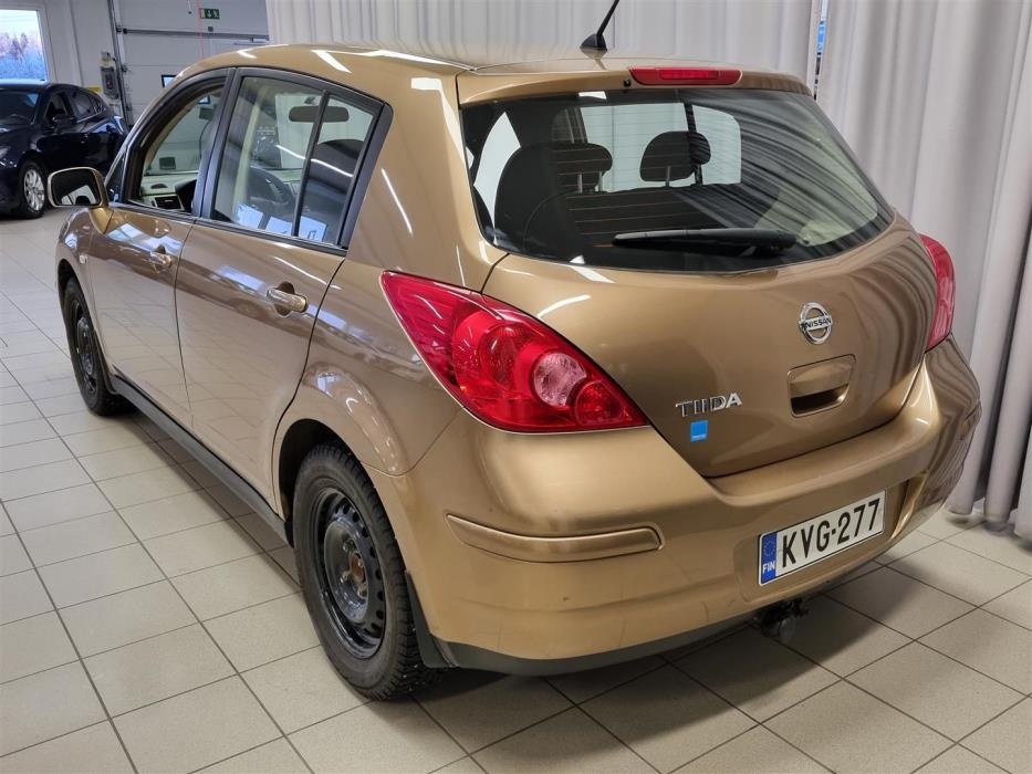 NISSAN Tiida 2008