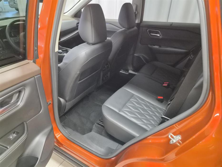 NISSAN X-Trail 2024