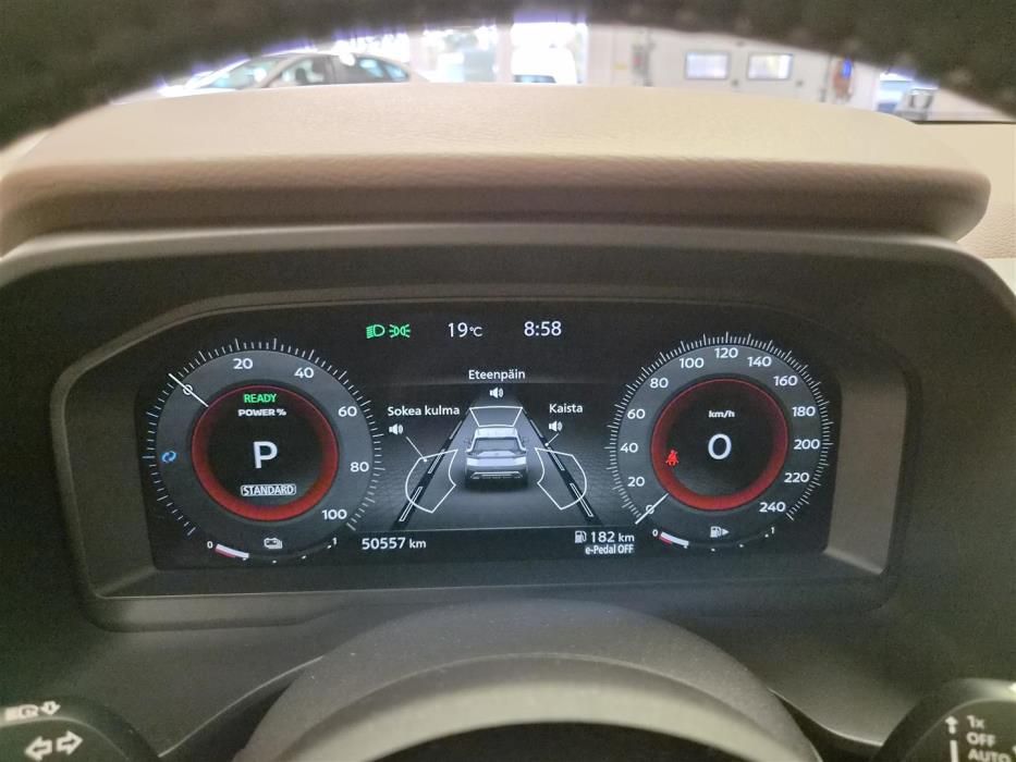 NISSAN X-Trail 2024