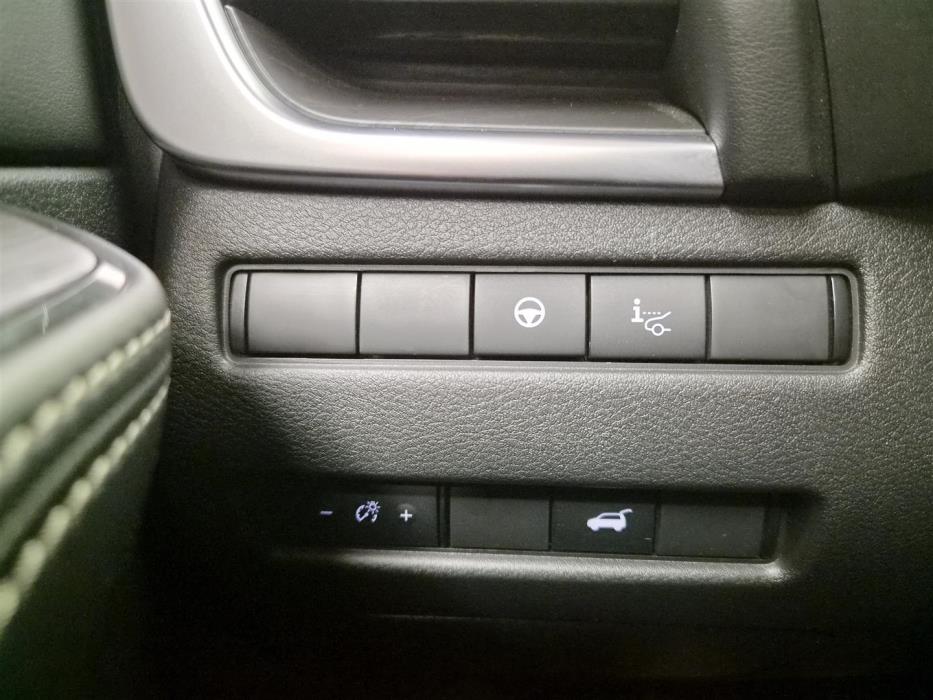 NISSAN X-Trail 2024