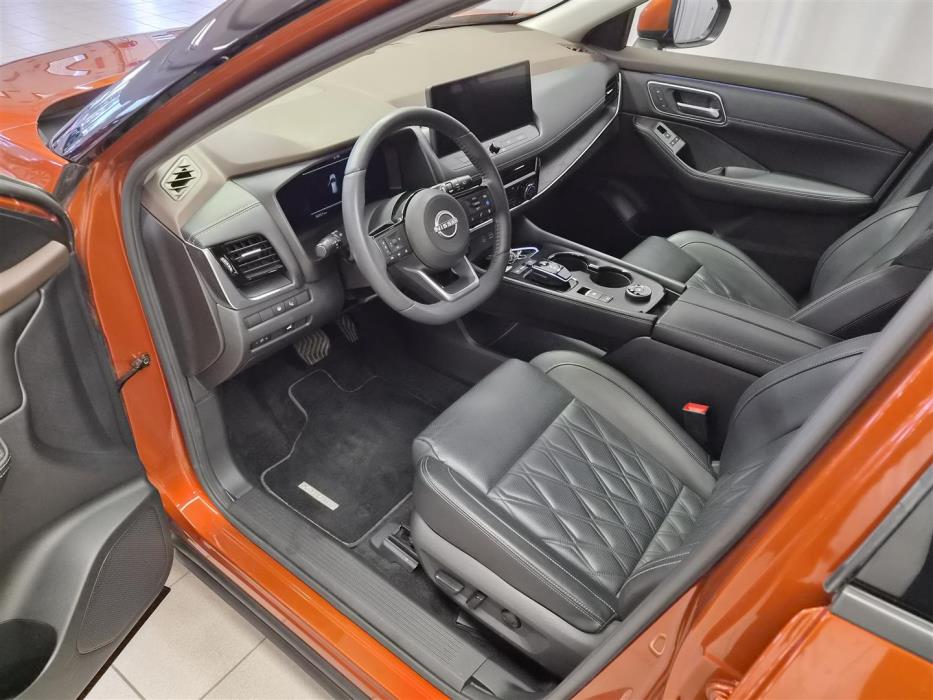 NISSAN X-Trail 2024
