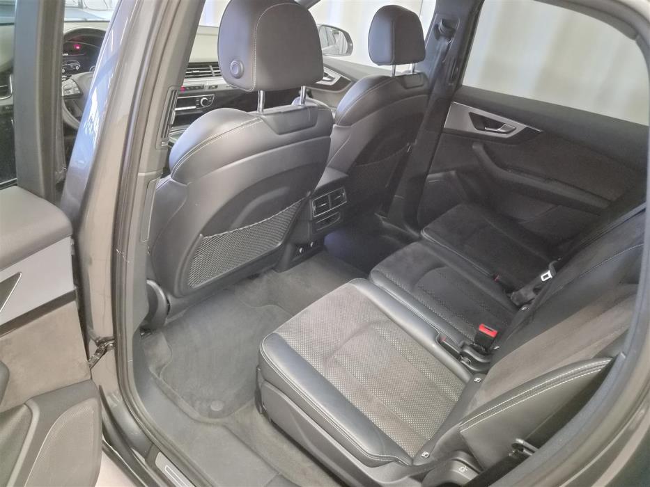AUDI Q7 2018