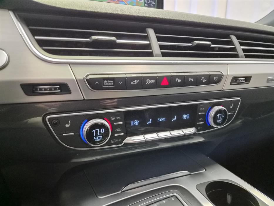AUDI Q7 2018