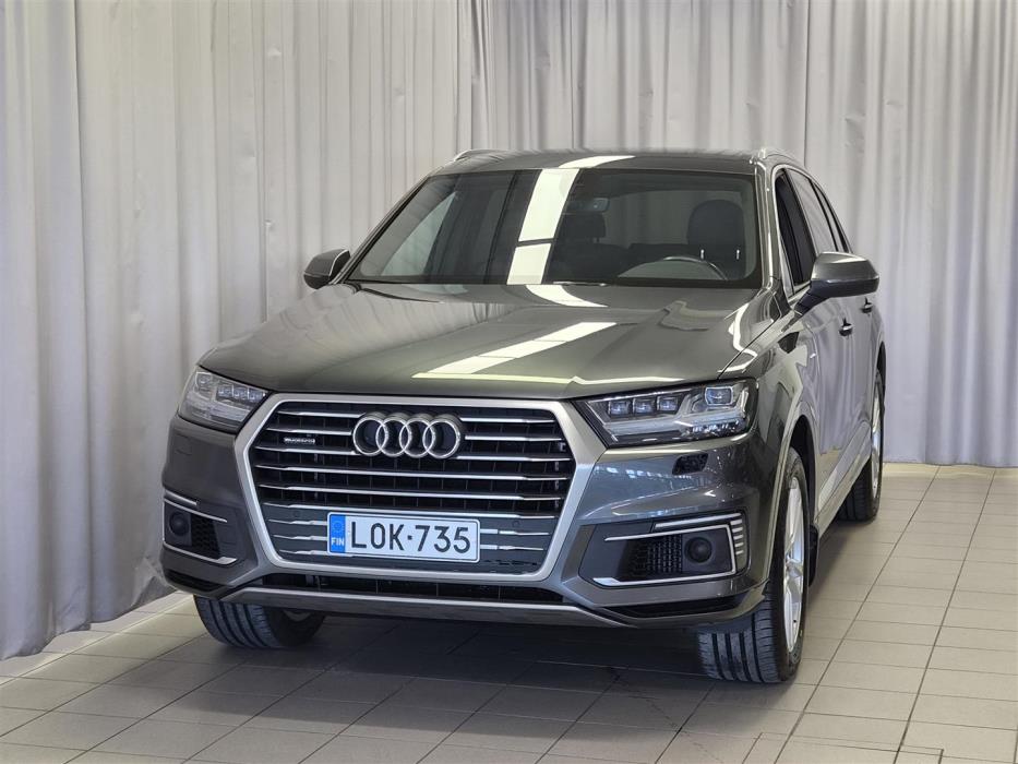 AUDI Q7 2018