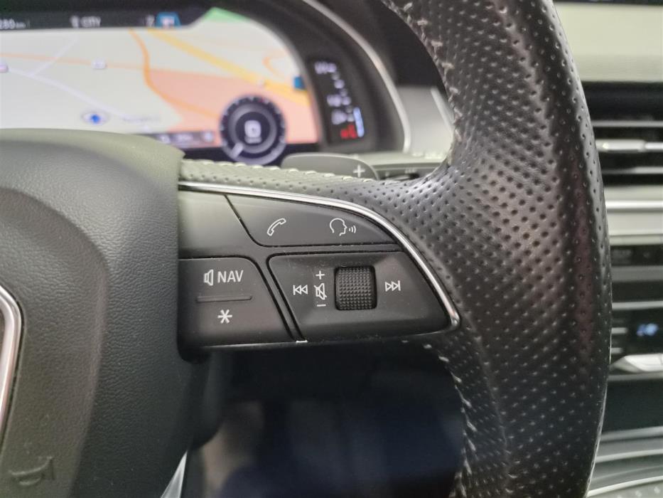 AUDI Q7 2018