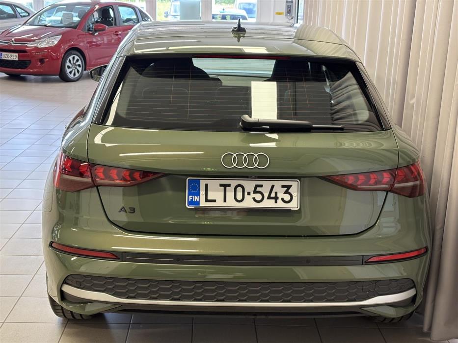 AUDI A3 2025