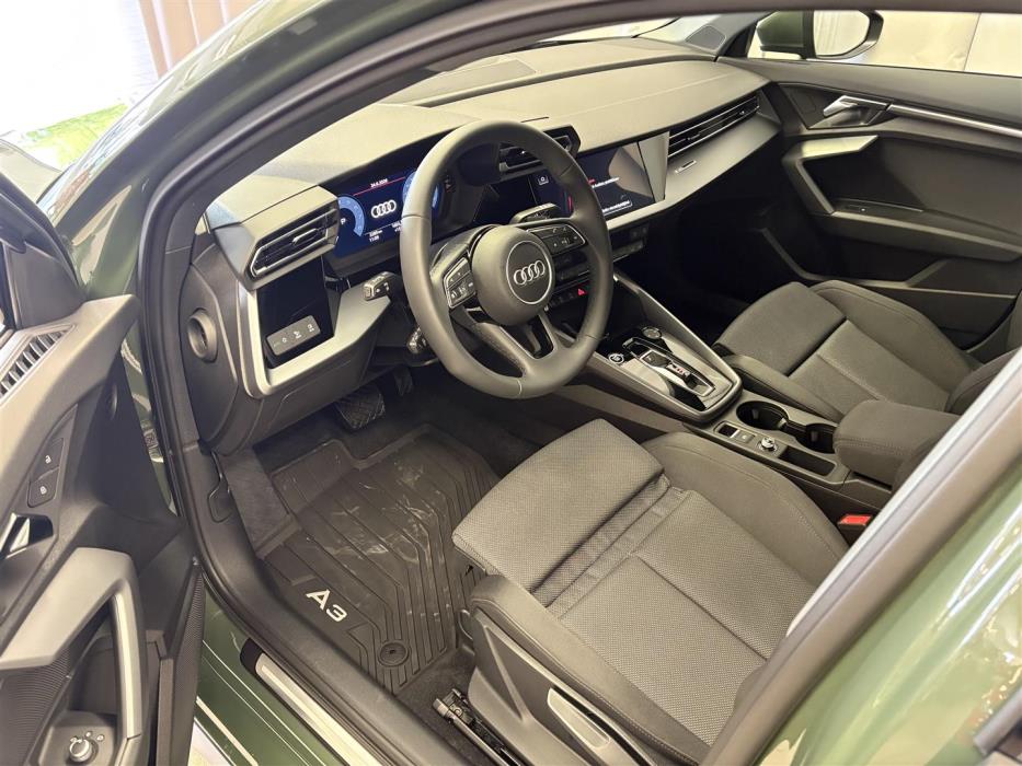 AUDI A3 2025