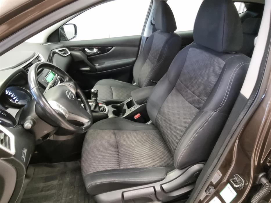 NISSAN Qashqai 2015