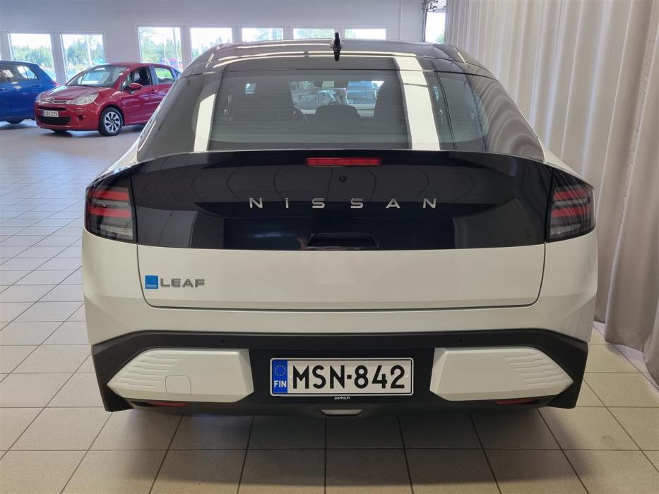 Nissan Leaf 2026