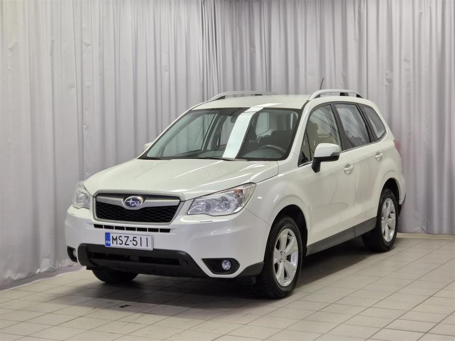 SUBARU Forester 2016
