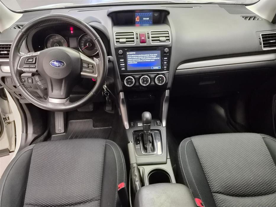 SUBARU Forester 2016