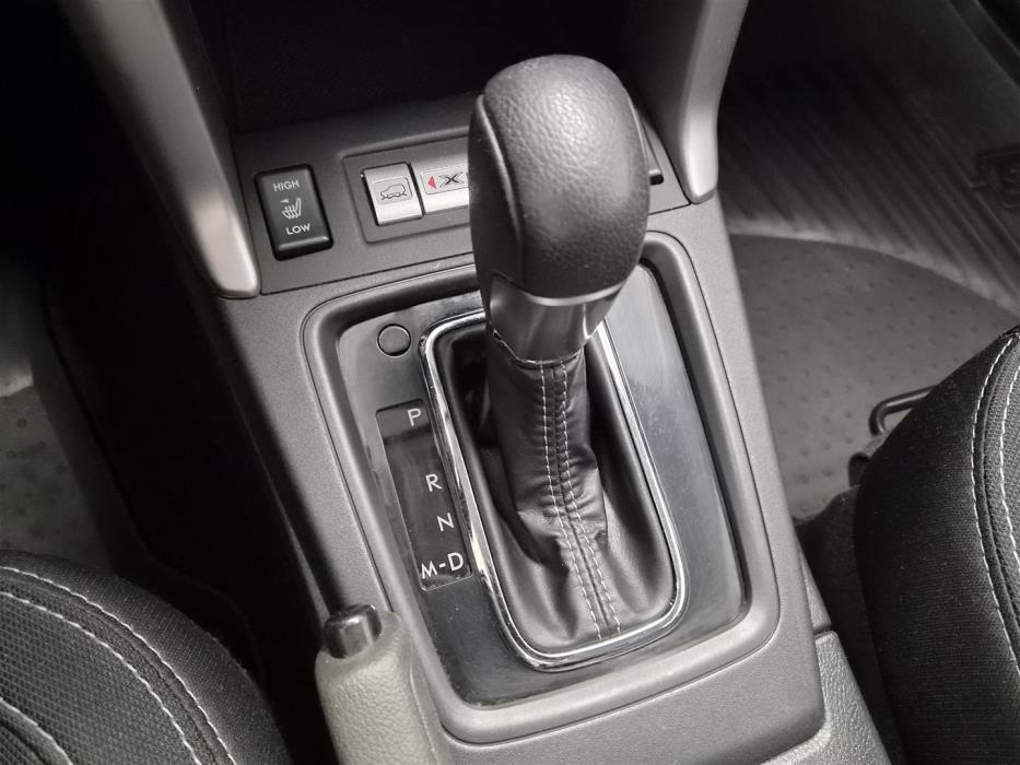 SUBARU Forester 2016