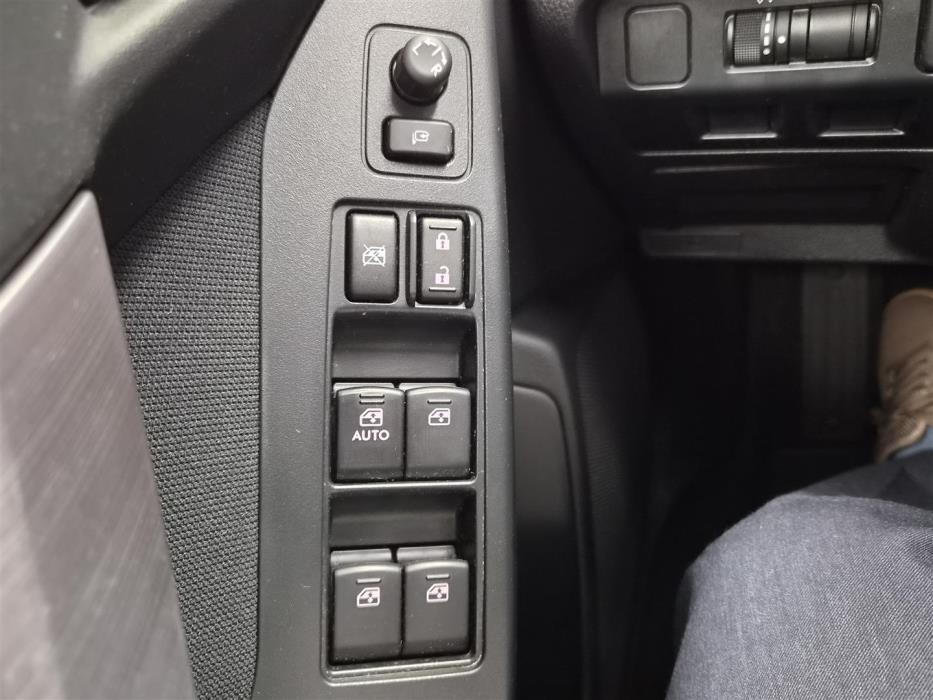 SUBARU Forester 2016