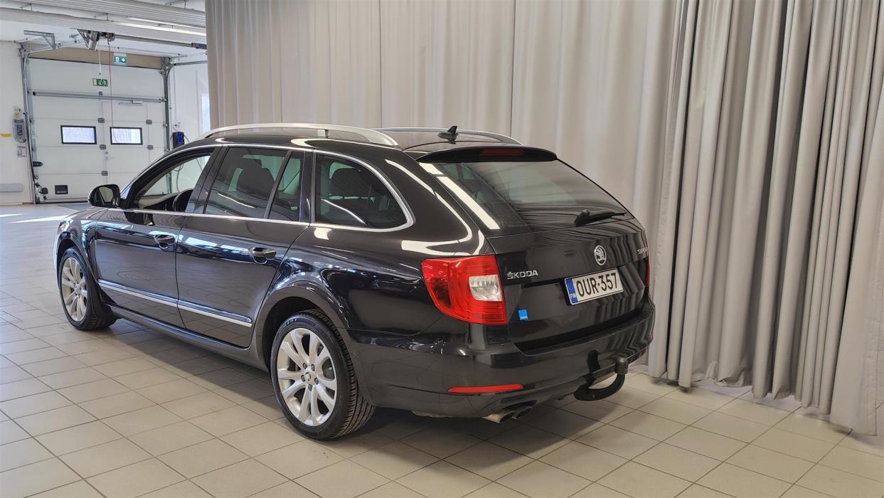 SKODA Superb 2014