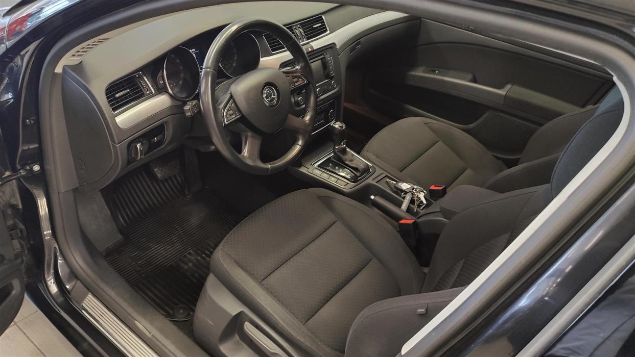 SKODA Superb 2014