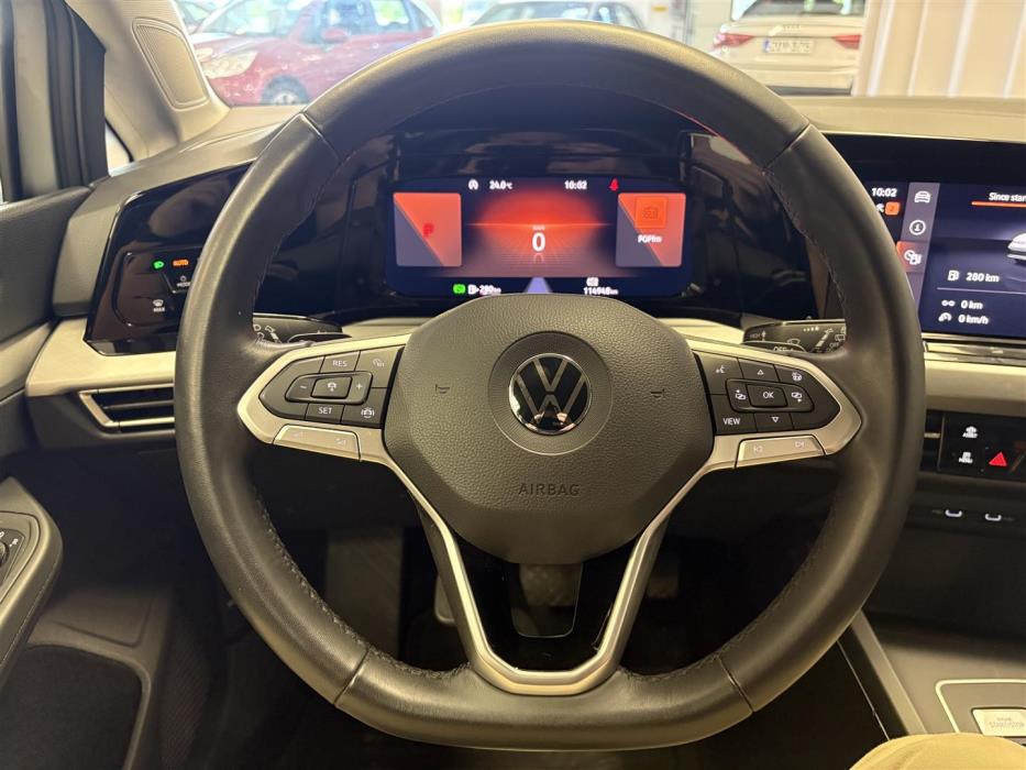 VOLKSWAGEN Golf 2022
