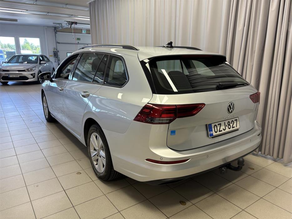 VOLKSWAGEN Golf 2022