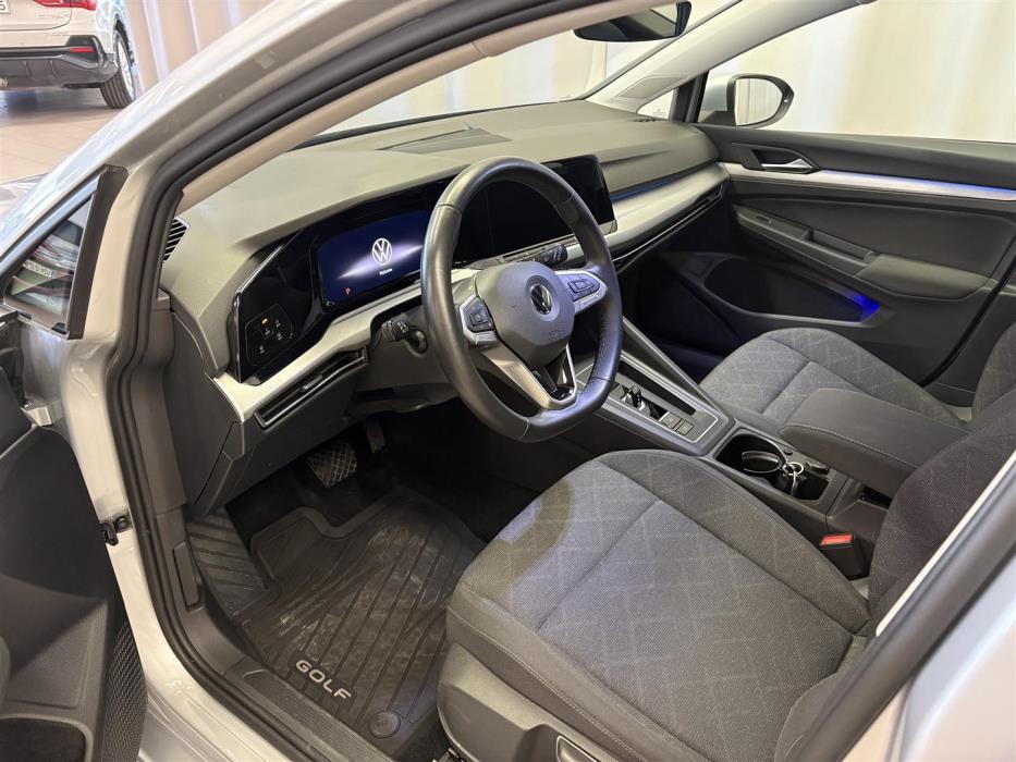 VOLKSWAGEN Golf 2022