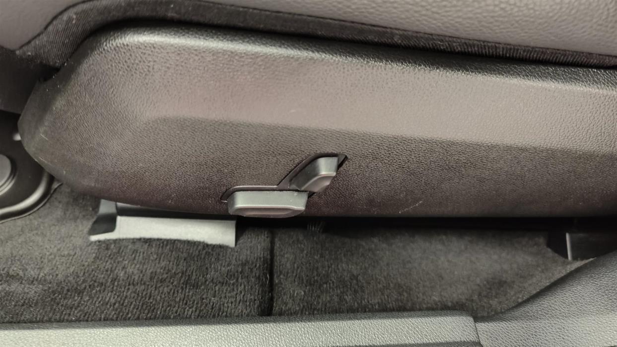 MERCEDES-BENZ E 2013