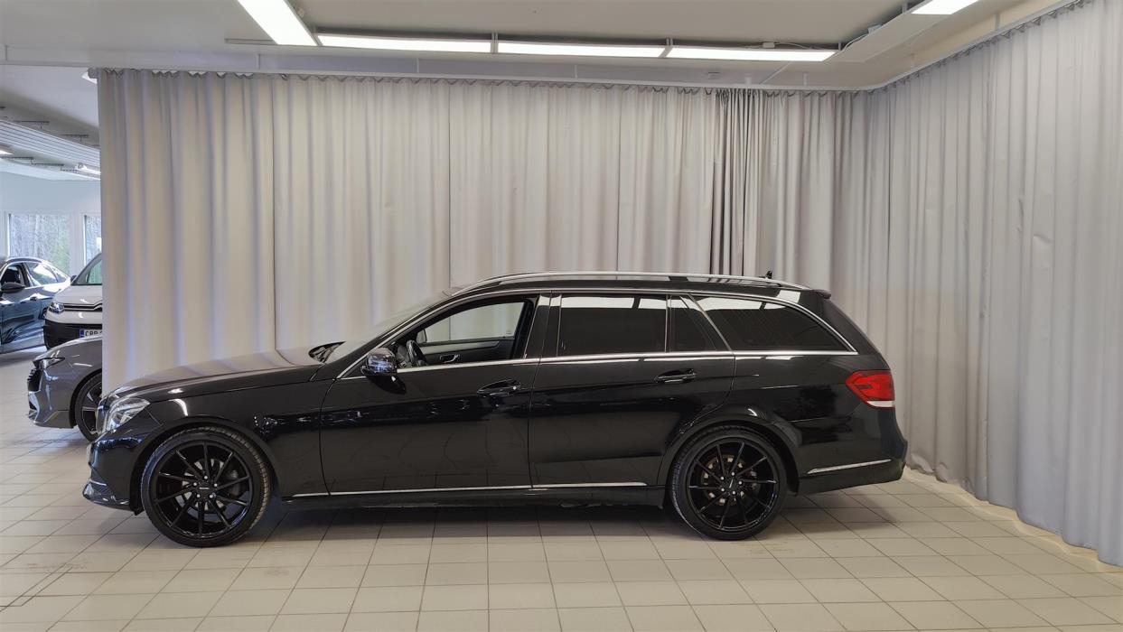 MERCEDES-BENZ E 2013