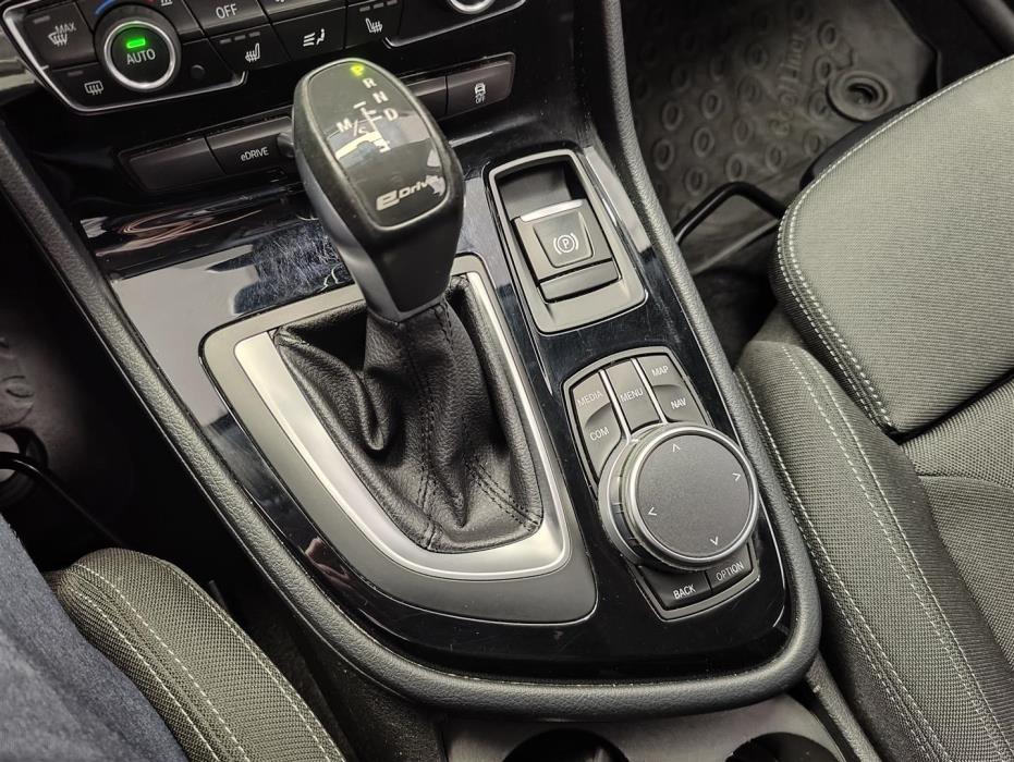 BMW 225 2019