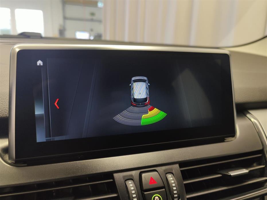 BMW 225 2019