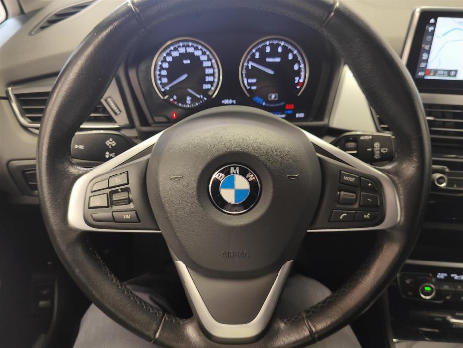 BMW 225 2019
