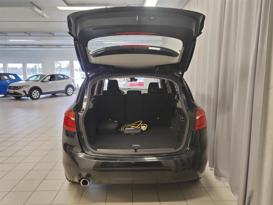 BMW 225 2019