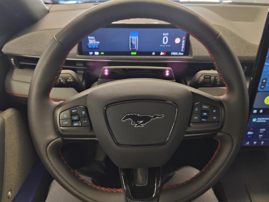FORD Mustang Mach-E 2024