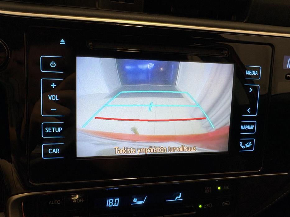 TOYOTA Auris 2016