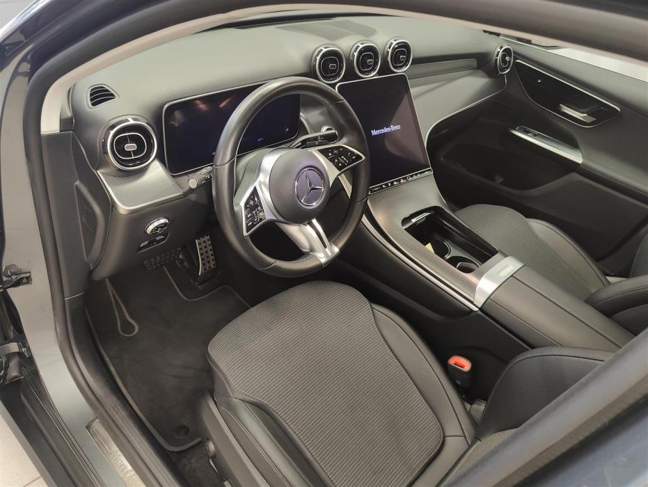 MERCEDES-BENZ GLC 2023