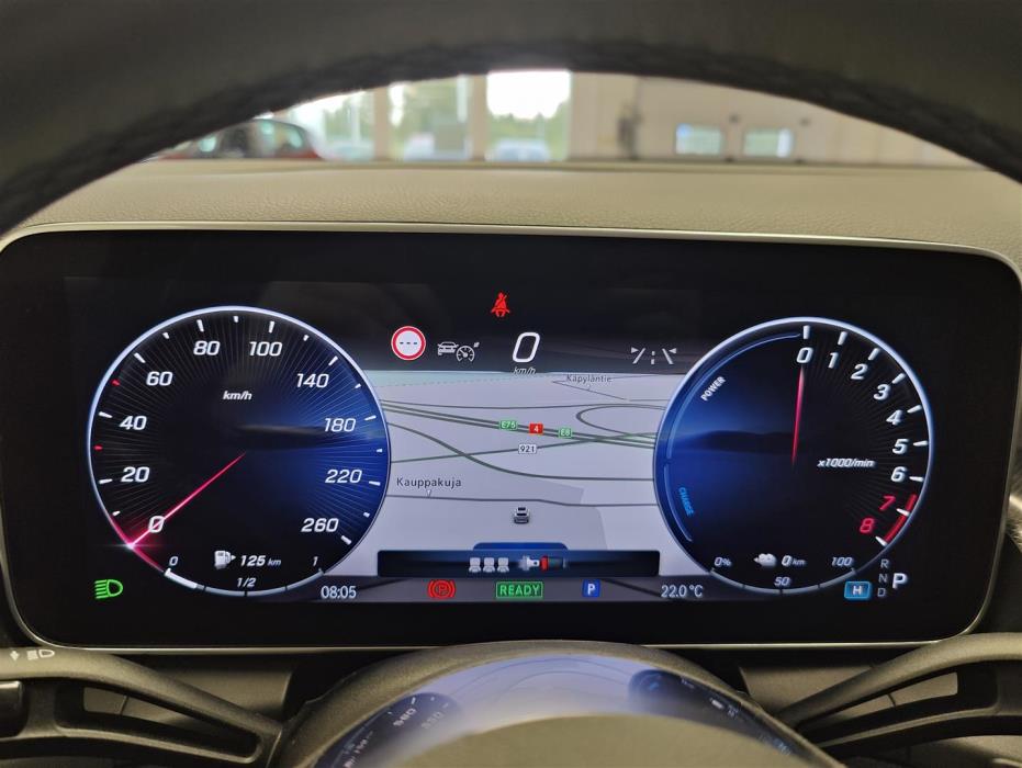 MERCEDES-BENZ GLC 2023