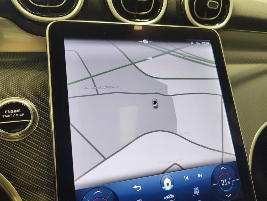 MERCEDES-BENZ GLC 2023