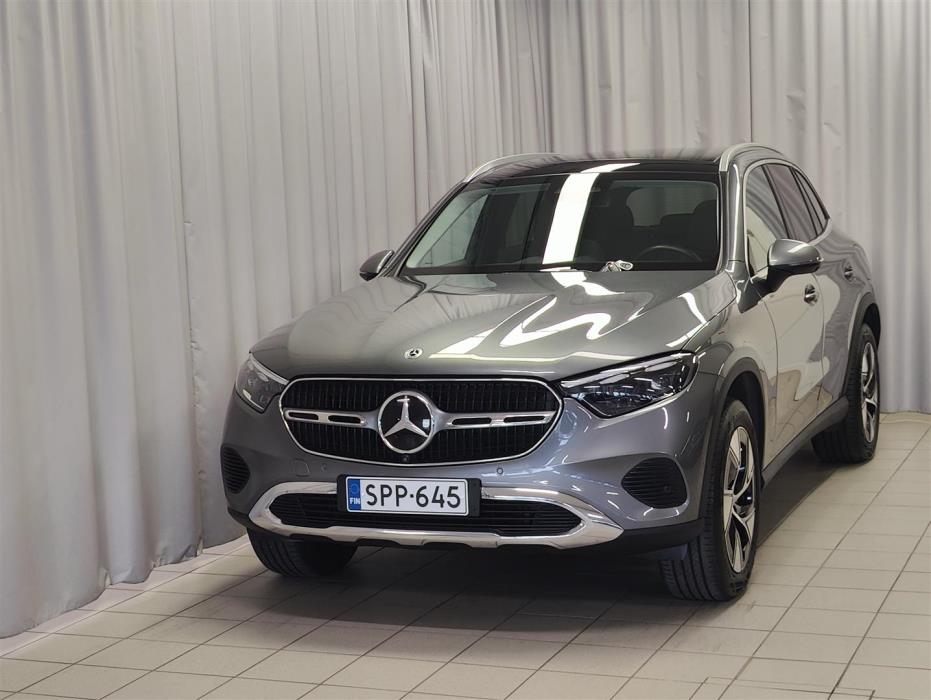 MERCEDES-BENZ GLC 2023