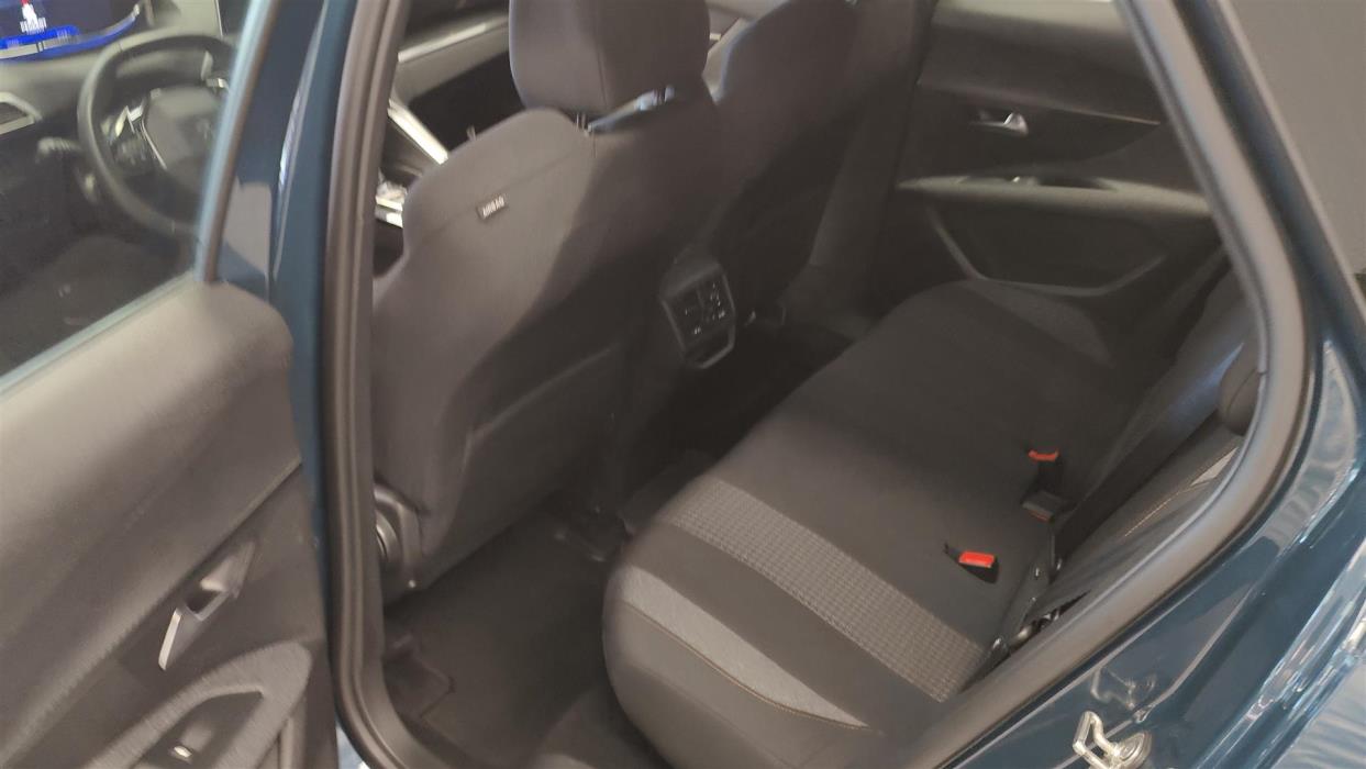 PEUGEOT 3008 2021