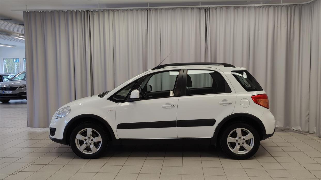 SUZUKI SX4 2013