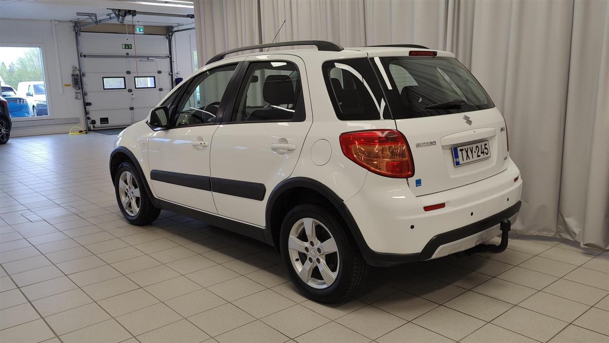 SUZUKI SX4 2013