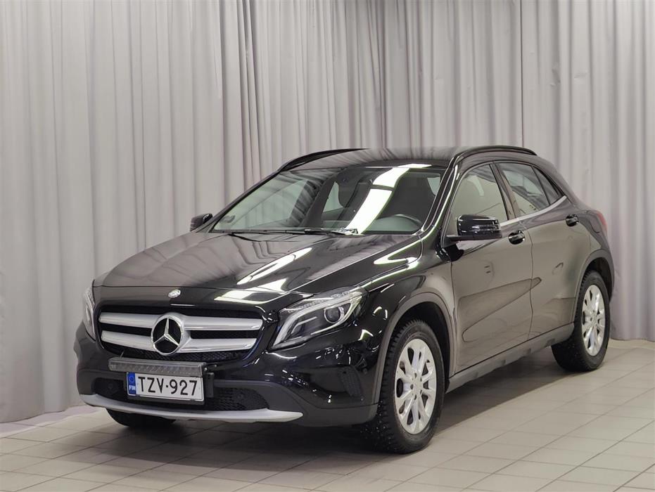 MERCEDES-BENZ GLA 2015