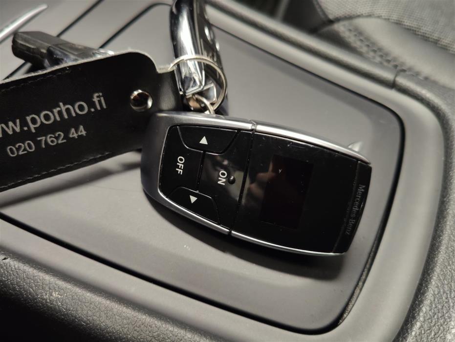 MERCEDES-BENZ GLA 2015