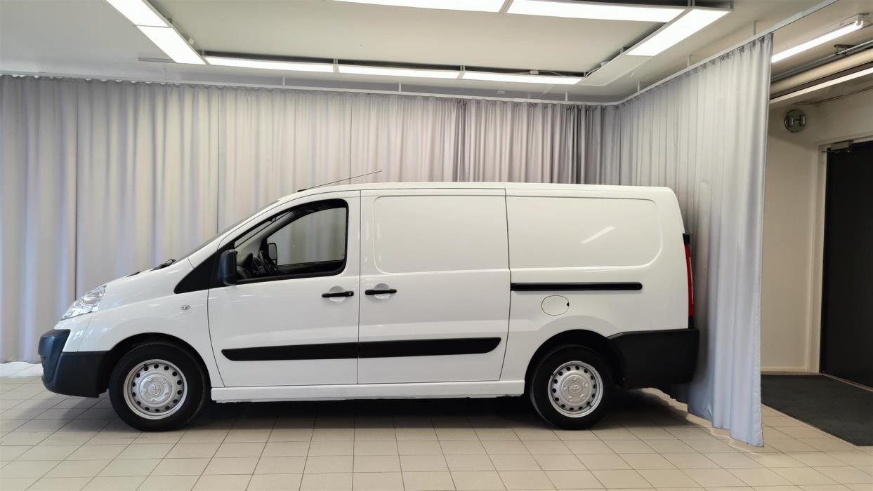 TOYOTA Proace 2016