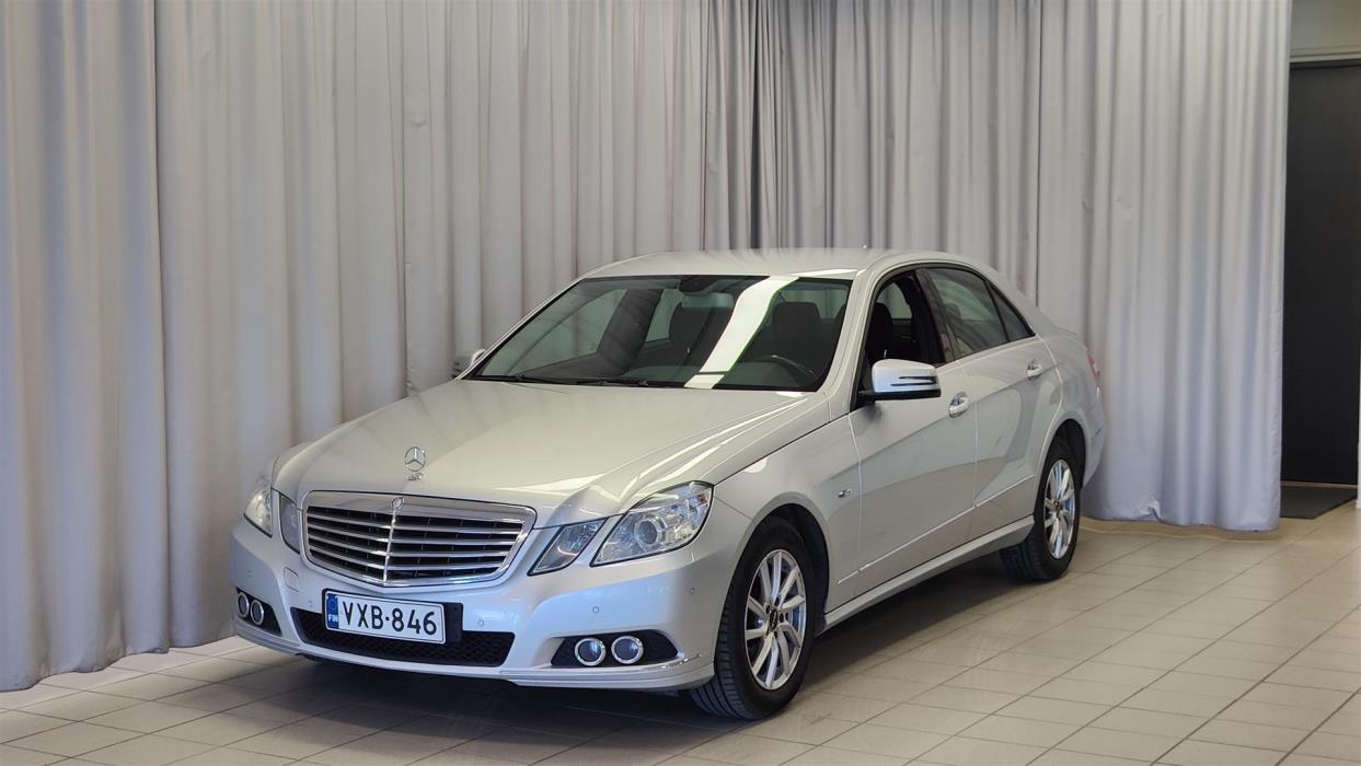 MERCEDES-BENZ E 2009