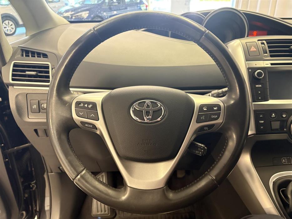 TOYOTA Verso 2014