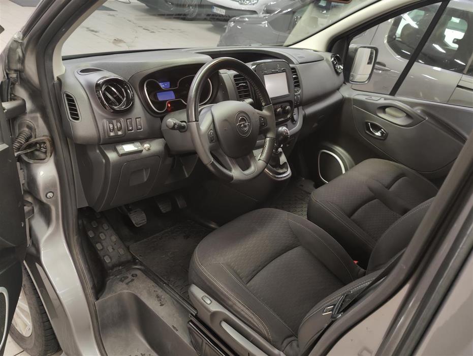 OPEL Vivaro 2016