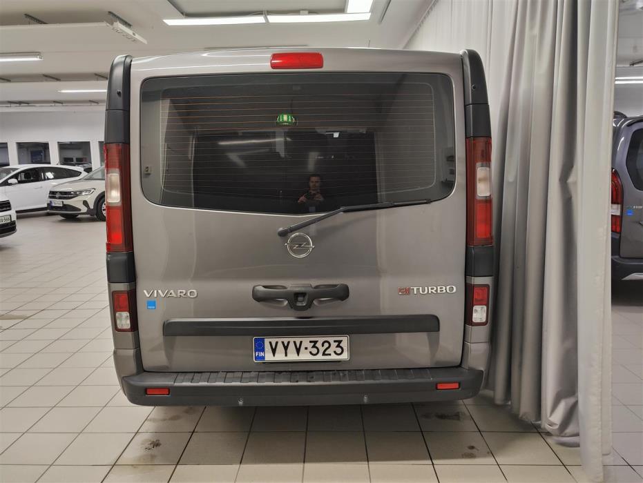 OPEL Vivaro 2016