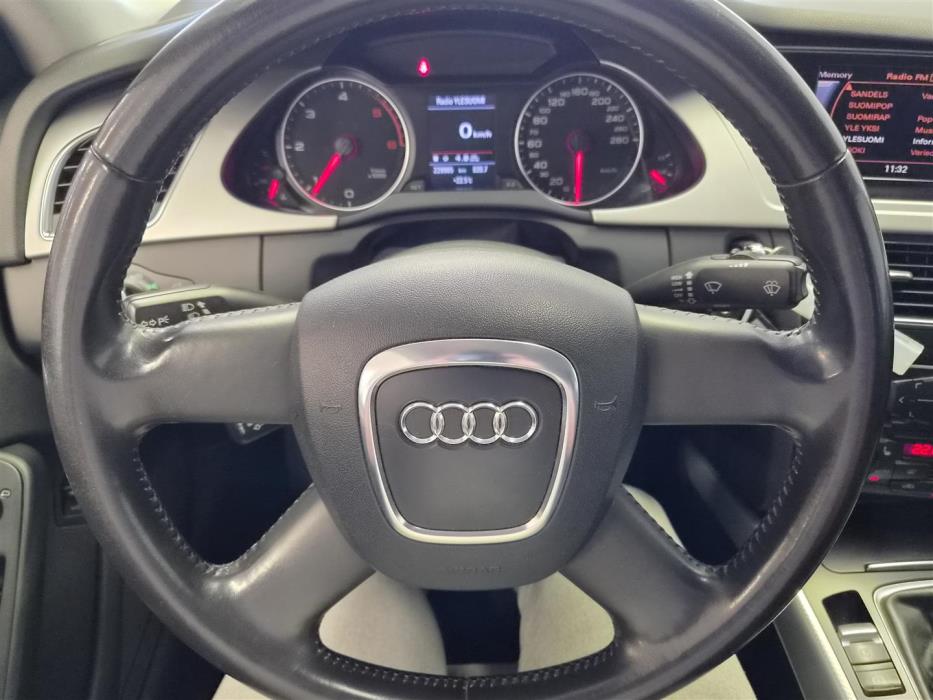AUDI A4 2008