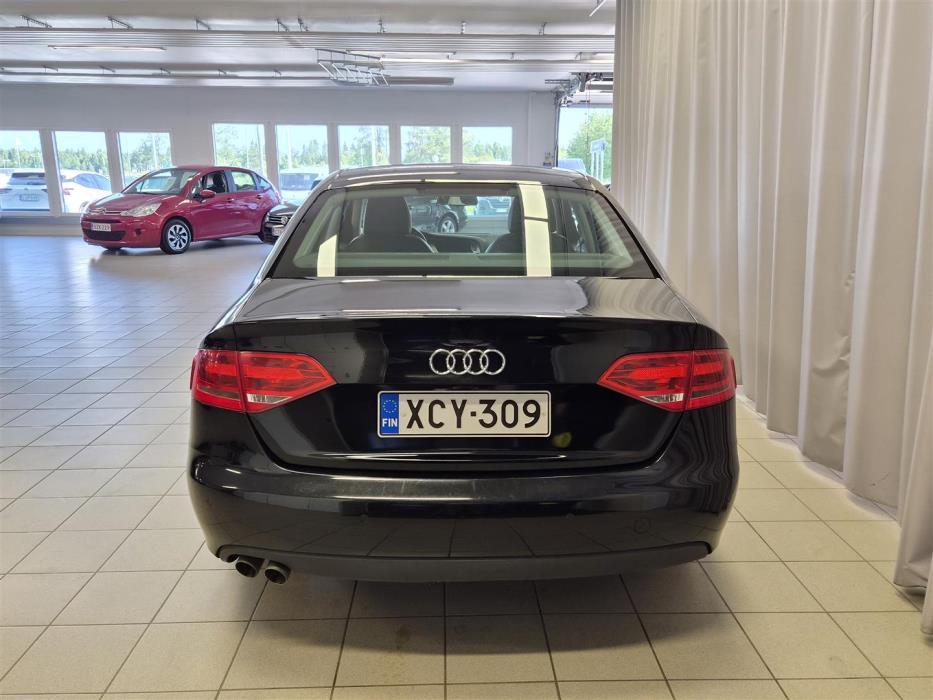 AUDI A4 2008