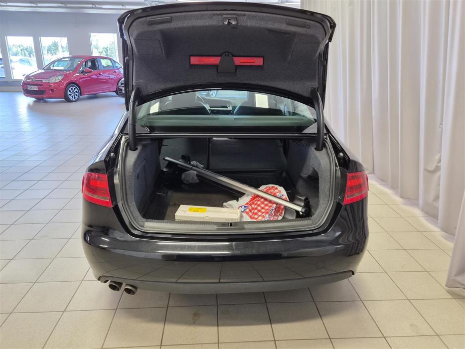 AUDI A4 2008