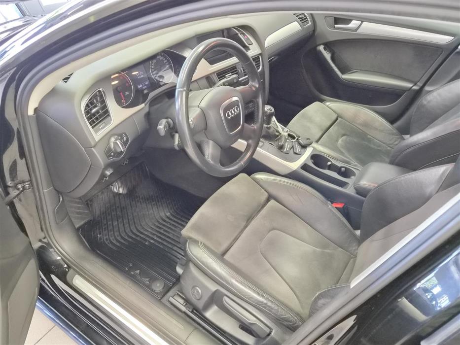 AUDI A4 2008