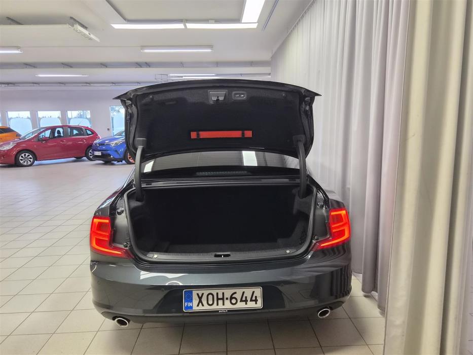 VOLVO S90 2017